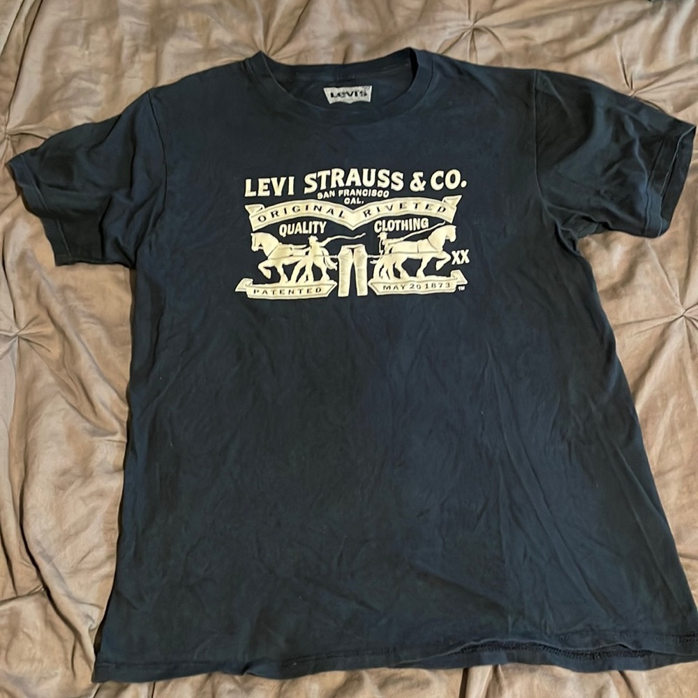 Men’s Levi’s Tee